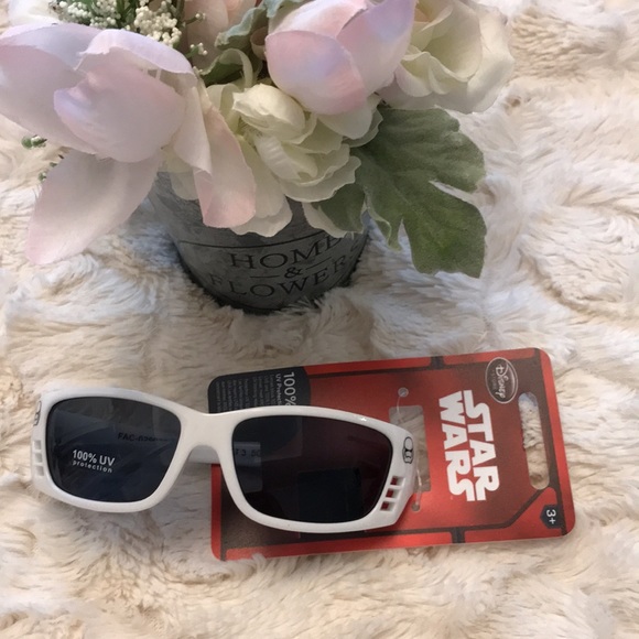 Boys Disney Store Sunglasses NWT - Picture 8 of 11
